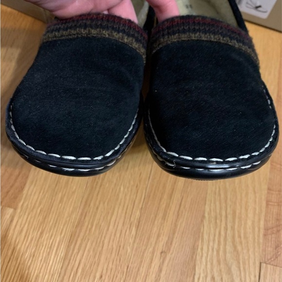 Naturalizer Black Suede Slip on Wedges 7 - Picture 7 of 7